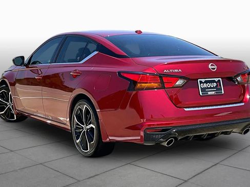 Used 2023 Nissan Altima 2.5 SR w/ SR Premium Package FWD image 12