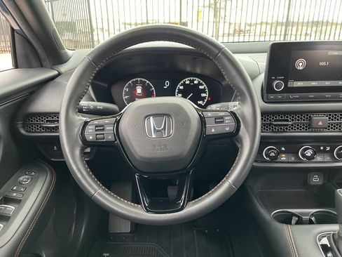 Used 2023 Honda HR-V Sport image 17