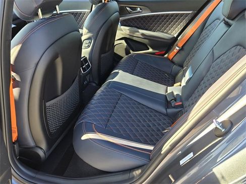 New 2026 Genesis G70 3.3T Prestige image 7