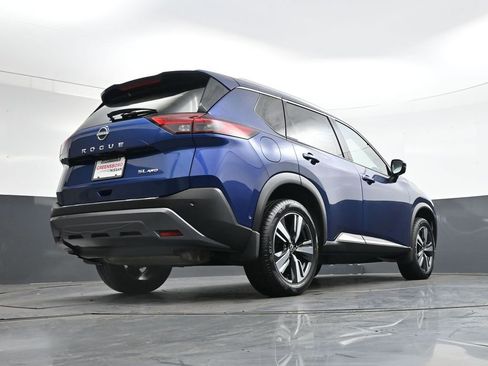 Used 2023 Nissan Rogue SL w/ SL Premium Package image 40