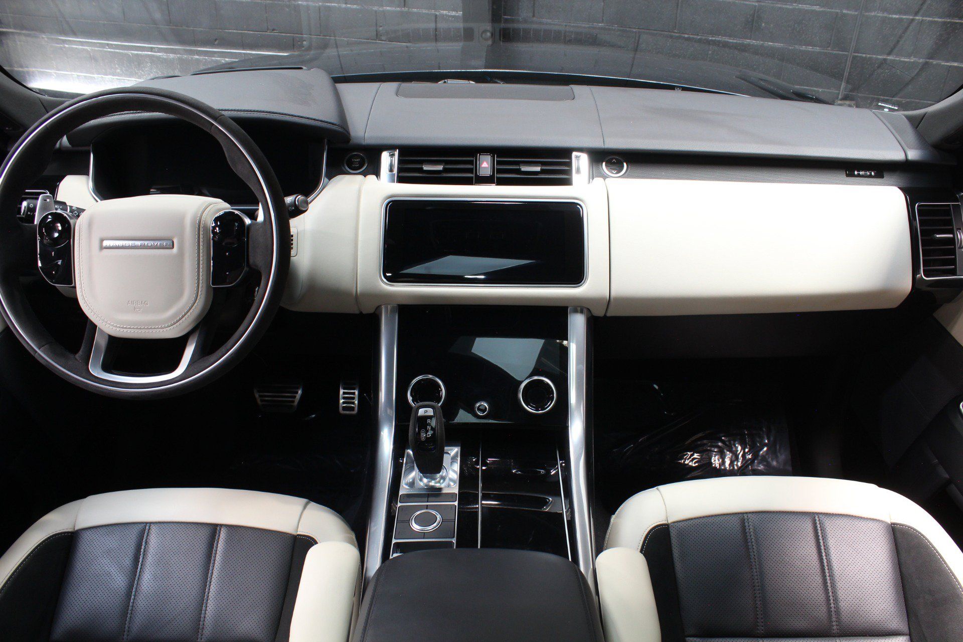 Used 2022 Land Rover Range Rover Sport HST AWD/4WD image 27