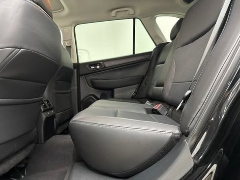 Used 2016 Subaru Outback 2.5i Limited AWD/4WD image 18