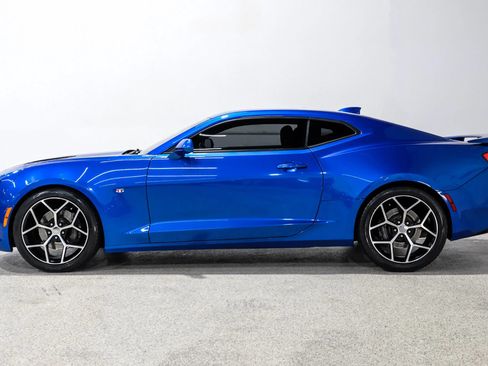 Used 2017 Chevrolet Camaro SS RWD image 9