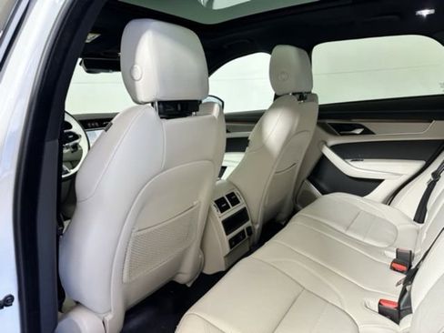 New 2026 Jaguar F-PACE R-Dynamic S image 16