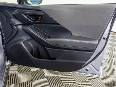 Used 2025 Subaru Crosstrek 2.0i Premium image 48