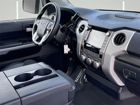 Used 2020 Toyota Tundra SR5 image 6