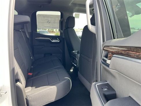 New 2026 GMC Sierra 1500 Elevation w/ LPO, Elevation Black Package image 30