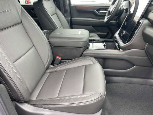 New 2026 GMC Yukon Denali AWD/4WD image 28