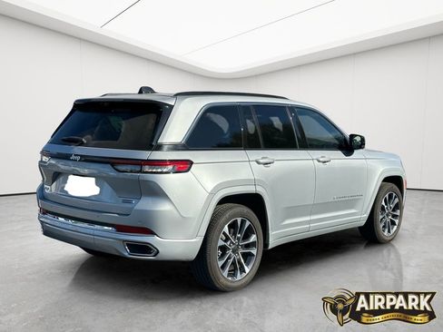 New 2025 Jeep Grand Cherokee Overland w/ Adv Protech Group III AWD/4WD image 4