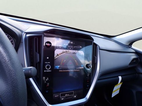 Certified 2025 Subaru Crosstrek 2.0i Premium image 17