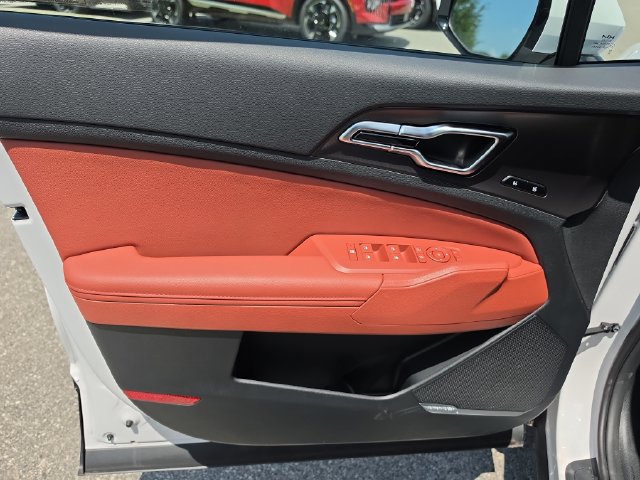 New 2026 Kia Sportage SX FWD image 16