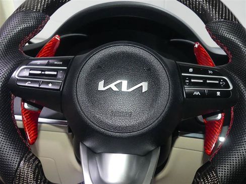 Used 2022 Kia Stinger GT2 AWD/4WD image 32