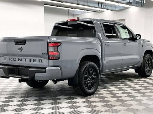 New 2026 Nissan Frontier SV w/ Tow Package AWD/4WD image 18