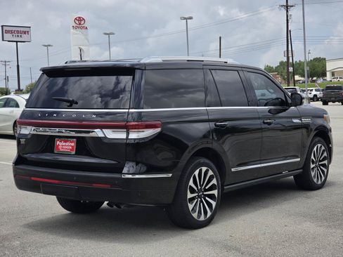 Used 2024 Lincoln Navigator Reserve AWD/4WD image 6