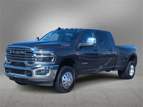 Used 2025 RAM 3500 Laramie w/ Max Tow Package image 4