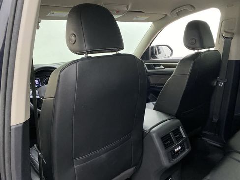 Used 2021 Volkswagen Atlas SE image 16