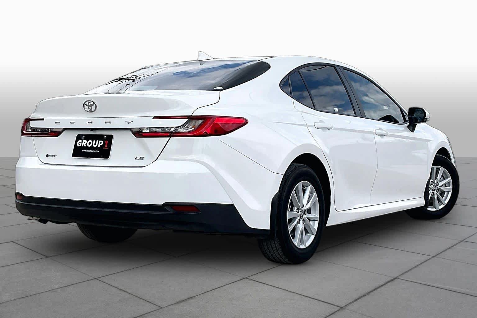 Used 2026 Toyota Camry LE w/ Convenience Package FWD image 13