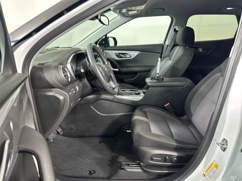 Used 2023 Chevrolet Blazer LT w/ Convenience Package image 11