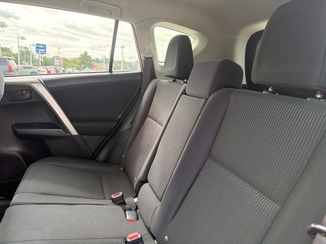 Used 2016 Toyota RAV4 LE AWD/4WD image 20