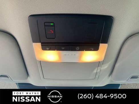 Used 2023 Nissan Pathfinder SL w/ Black Appearance Package AWD/4WD image 19