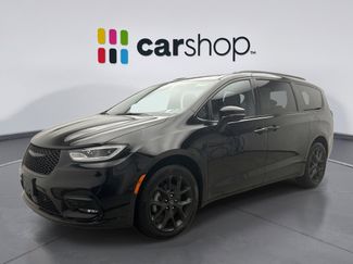 Used 2025 Chrysler Pacifica Limited video 1