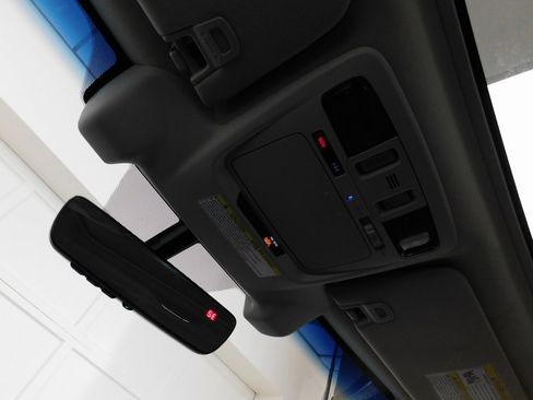 Used 2018 Subaru Outback 2.5i Limited image 65