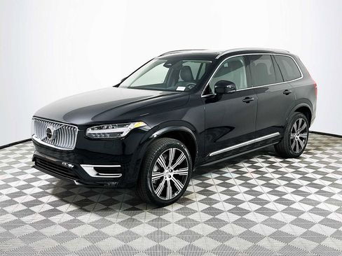 Used 2025 Volvo XC90 B6 Plus w/ Protection Package Premier image 3