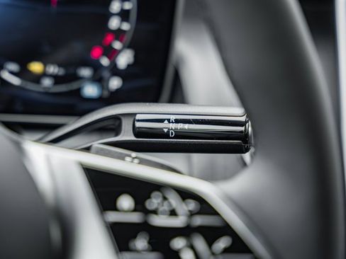 New 2025 Mercedes-Benz GLC 350e 4MATIC image 24