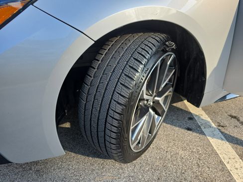 Used 2020 Toyota Corolla SE image 31