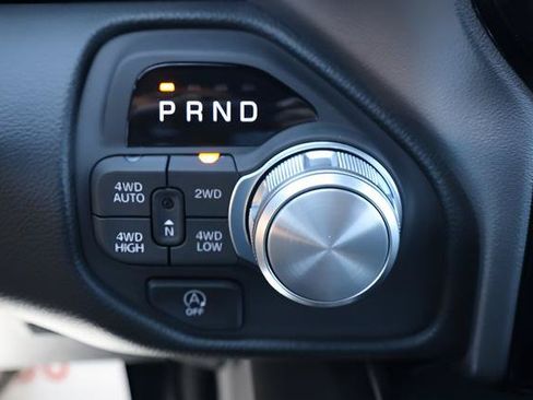 New 2026 RAM 1500 Laramie AWD/4WD image 21