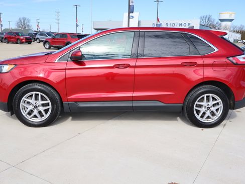 Used 2024 Ford Edge SEL w/ Convenience Package image 8