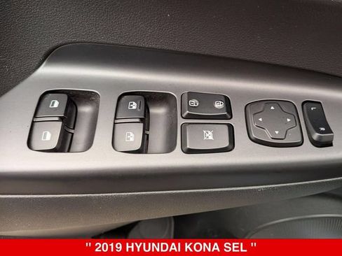 Used 2019 Hyundai Kona SEL AWD/4WD image 13