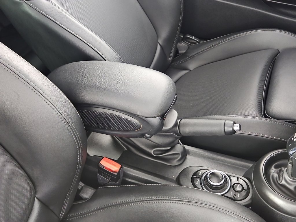 Used 2022 MINI Cooper S FWD image 17