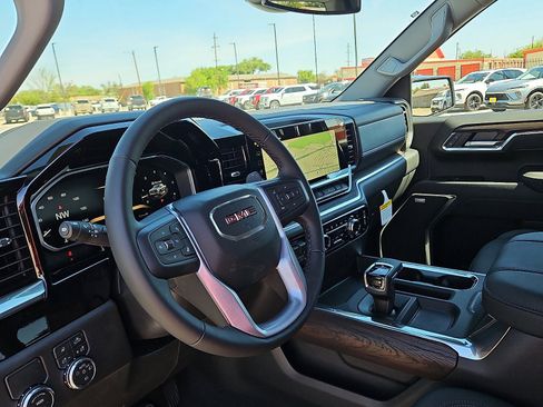 New 2026 GMC Sierra 1500 SLT RWD image 12