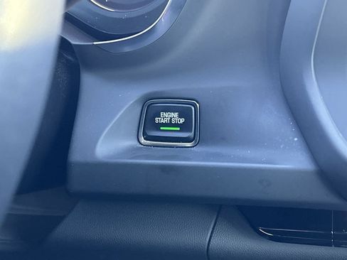Used 2023 Chevrolet Camaro LT RWD image 15