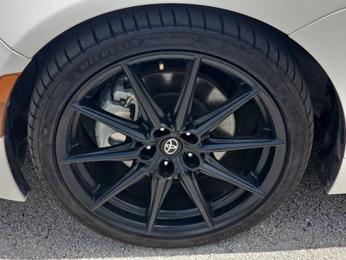 Used 2025 Toyota GR86 Premium RWD image 10
