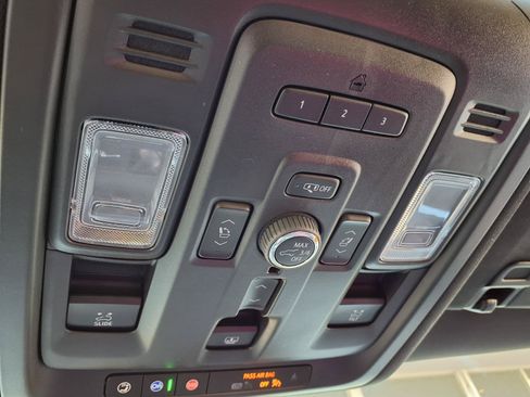 Used 2024 GMC Yukon AT4 w/ AT4 Premium Package AWD/4WD image 23