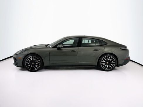 Used 2025 Porsche Panamera RWD image 8
