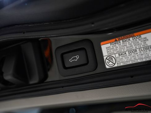 Used 2021 Lexus LX 570 4WD w/ Luxury Package image 71