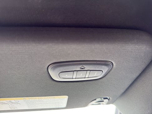 Used 2024 RAM 1500 Laramie AWD/4WD image 24