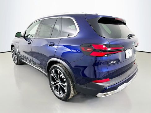 New 2026 BMW X5 xDrive50e image 7