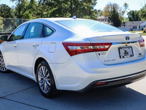 Used 2016 Toyota Avalon Limited image 20