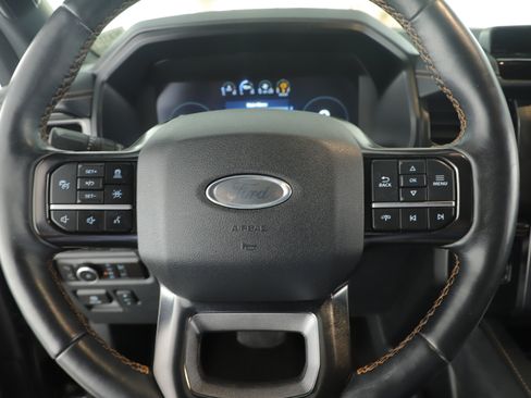 Used 2023 Ford Expedition Platinum image 13