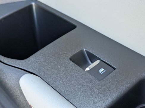 New 2026 Ford Explorer Active w/ Active Comfort Package image 34