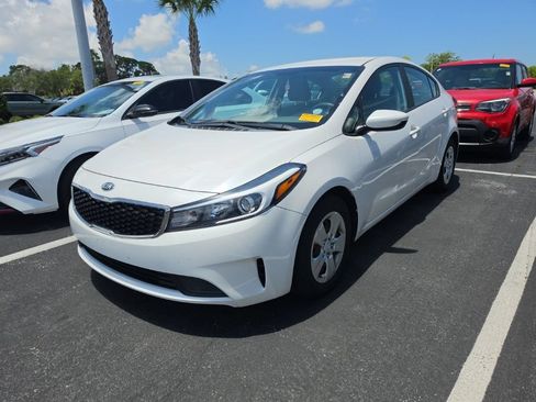 Used 2017 Kia Forte LX w/ LX Popular Package FWD image 6