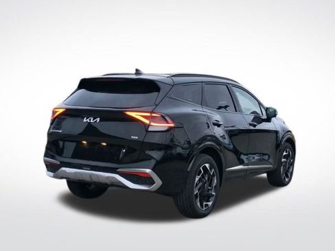 Used 2025 Kia Sportage SX image 11