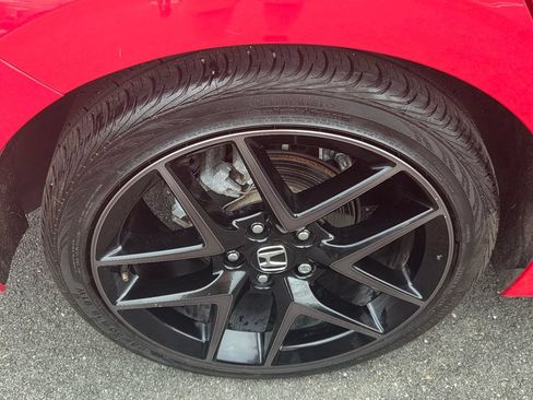 Used 2023 Honda Civic Sport Touring image 9