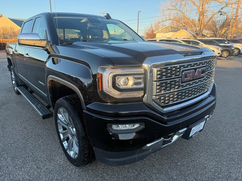 Used 2017 GMC Sierra 1500 Denali w/ Denali Ultimate Package image 4