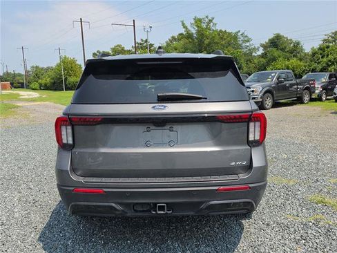 Certified 2025 Ford Explorer ST-Line w/ Premium Package AWD/4WD image 5