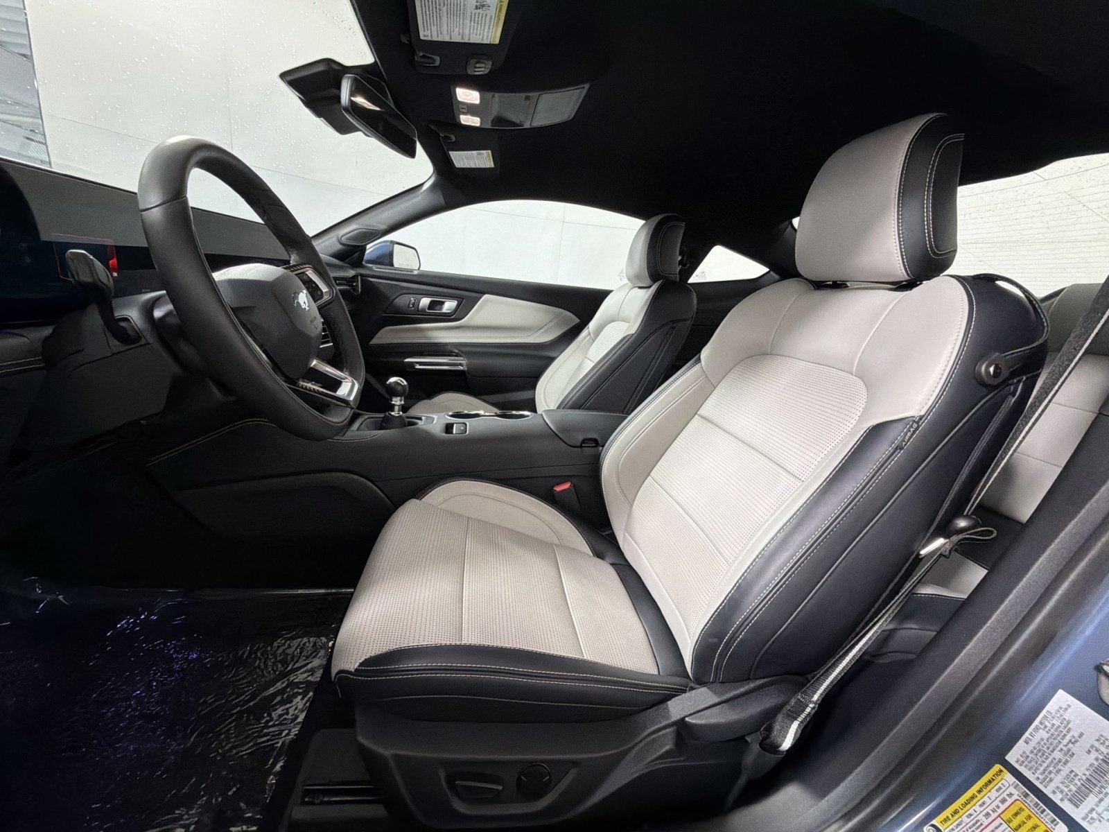 Used 2025 Ford Mustang GT Premium RWD image 13
